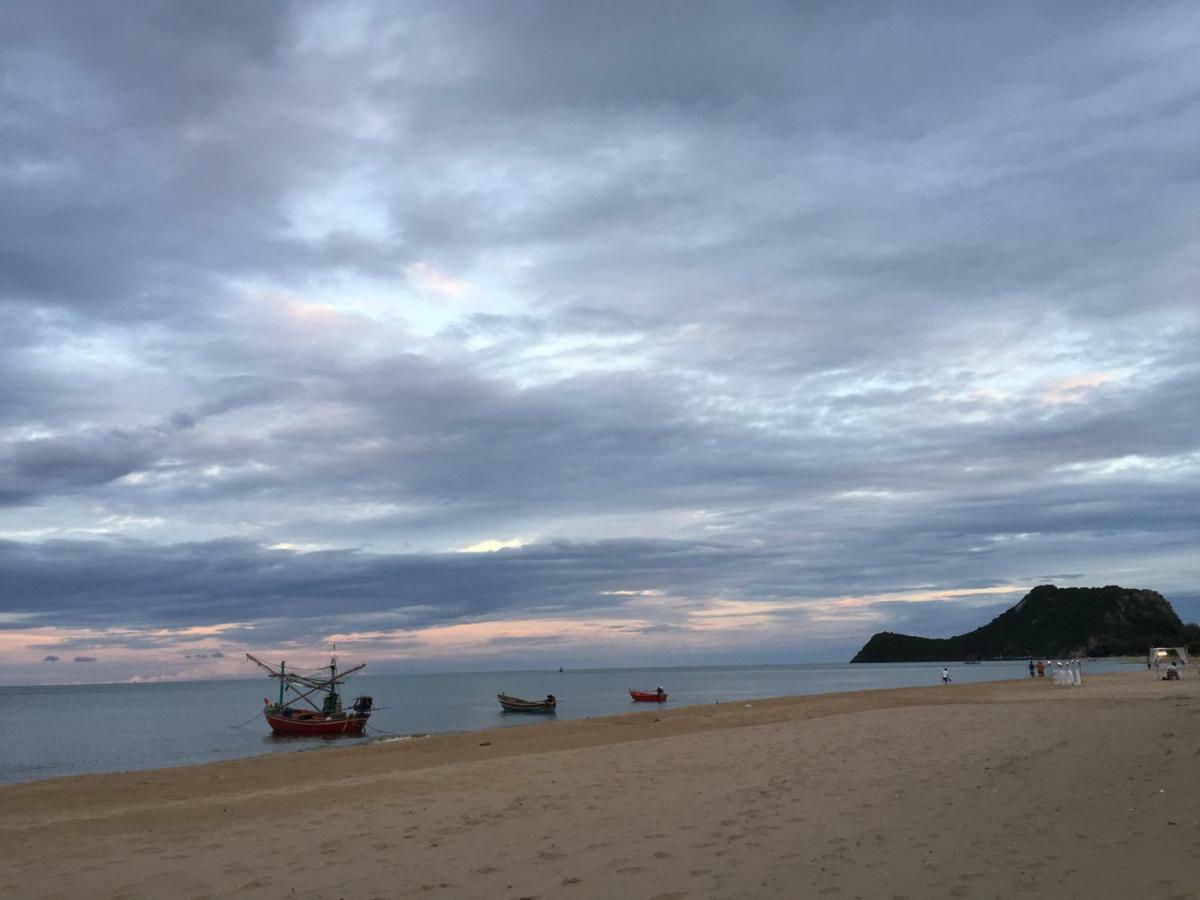 Huaplee Lazy Beach Pran Buri Exterior photo